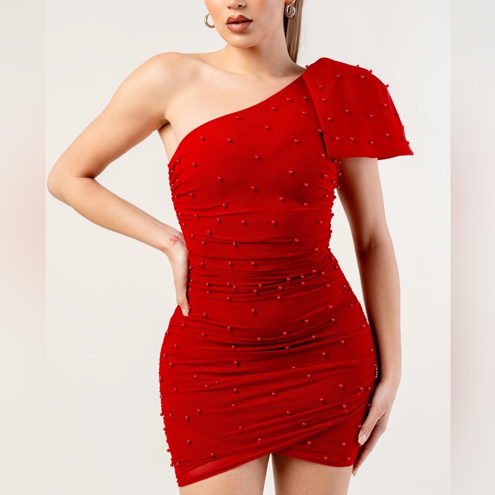 Elegant Red One-Shoulder Dress